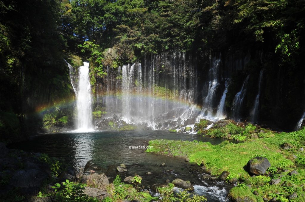 น้ำตกชะระอิโตะโนะทะคิ Shiraito no Taki Waterfalls